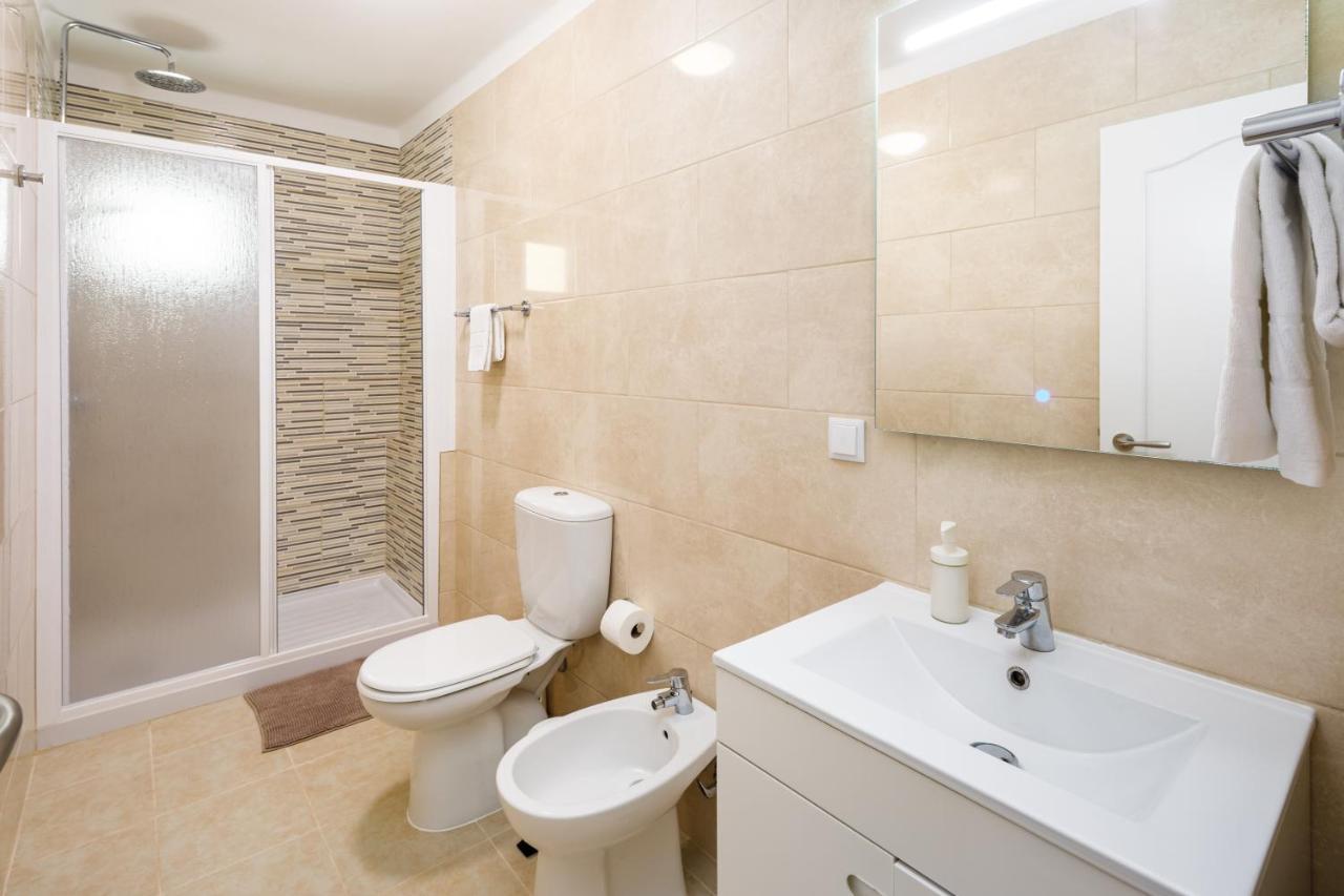 Apartamento Vista Mar T2 Quarteira Kültér fotó